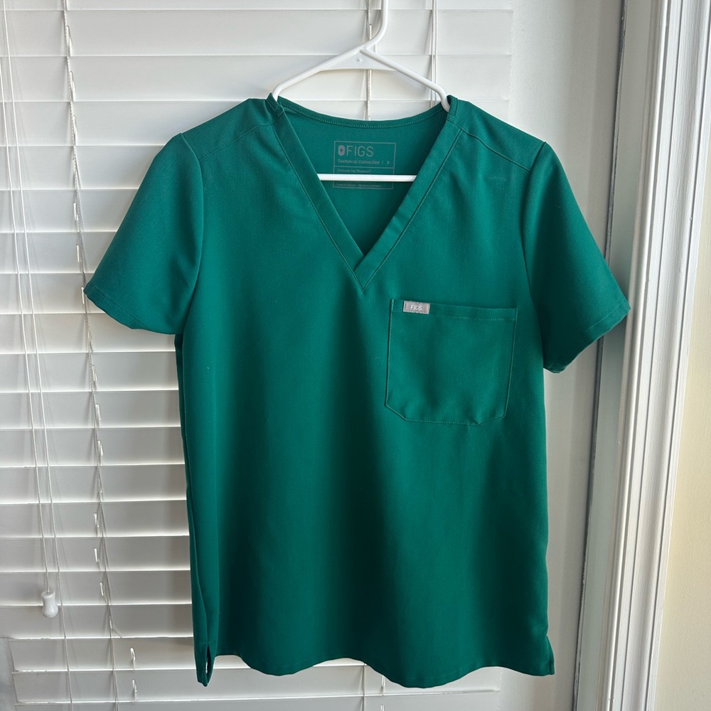 Catarina One-Pocket Scrub Top HUNTER GREEN